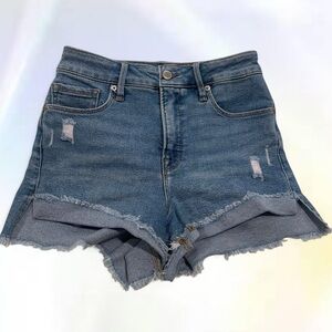 Good American Trendy Distressed Denim Shorts